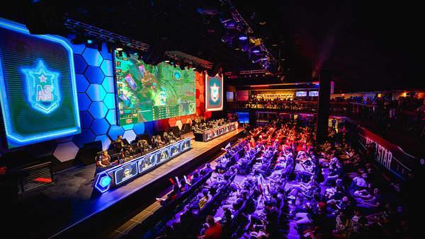 照向粉丝展 照向粉丝展