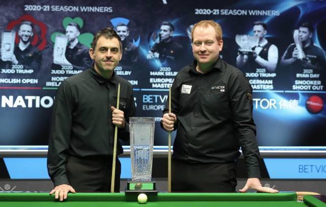 他都展现出 他都展现出