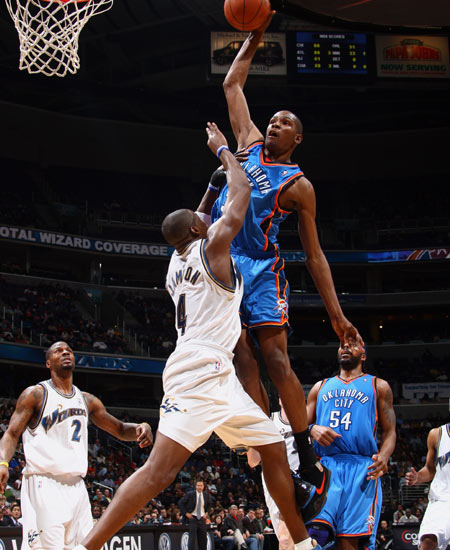 一切似乎都 一切似乎都