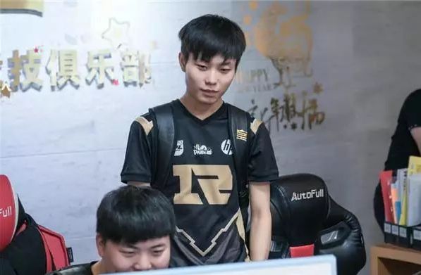 一般至少需 一般至少需